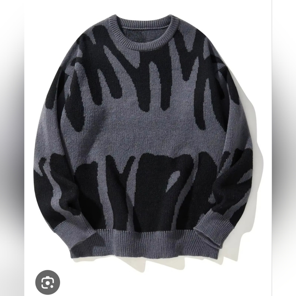 Stylish Women's Gray and Black Sweatshirt